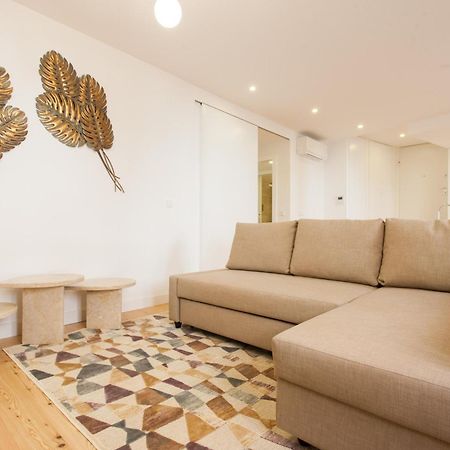 Mouraria Blue Three-Bedroom Apartment W/ Parking - By Lu Holidays Lisboa Exteriör bild