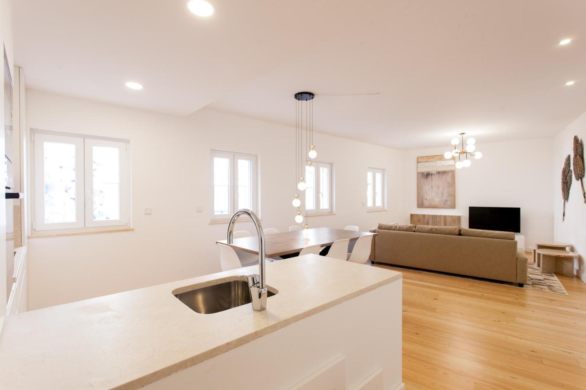 Mouraria Blue Three-Bedroom Apartment W/ Parking - By Lu Holidays Lisboa Exteriör bild